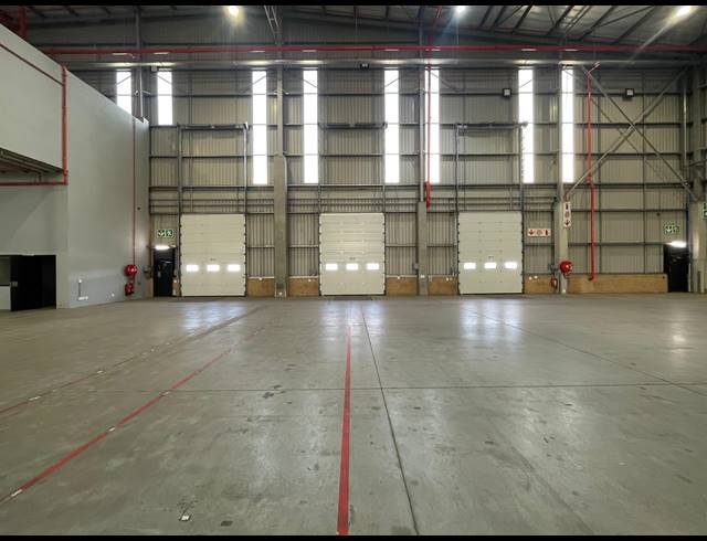 8,513M² WAREHOUSE TO LET IN WATERFALL
